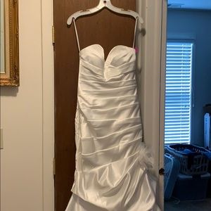 Wedding dress (2012)